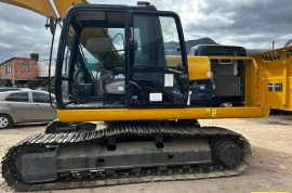 Excavadora Caterpillar 320 D, 2015