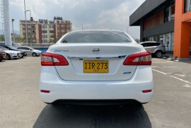 Nissan Sentra 1.8 B17 Exclusive Plus, 2016