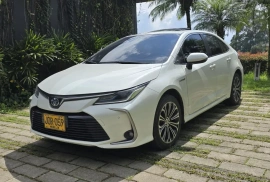 Toyota Corolla 1.8 SE-G HYBRID, 2020