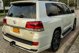 Toyota Land Cruiser 4.5 Imperial Fl Lc200 Diésel, 2020