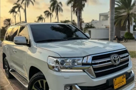 Toyota Land Cruiser 4.5 Imperial Fl Lc200 Diésel, 2020