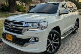 Toyota Land Cruiser 4.5 Imperial Fl Lc200 Diésel, 2020