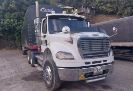 Tractocamion Freightliner M2-112 , 2013