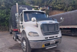 Tractocamion Freightliner M2-112 , 2013