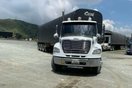 Tractocamion Freightliner M2-112 , 2013