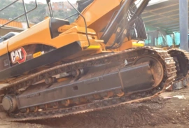 Retroexcavadora Caterpillar 330d, 2008