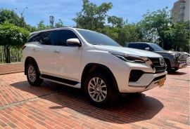 Toyota Fortuner , 2023