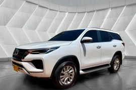 Toyota Fortuner , 2023