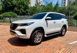 Toyota Fortuner , 2023