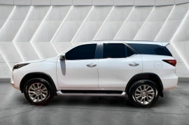 Toyota Fortuner , 2023