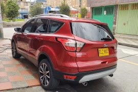 Vendo Ford escapé Titanium 2018 turbo cojineria cu, 2018