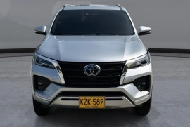 Toyota Fortuner 2.4 SRV, 2022